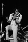 800px-James_Brown_Live_Hamburg_1973_1702730029.jpg