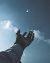 HD-wallpaper-moon-hand-alone-real.jpg