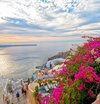 123rf_31069130_xxl_oia_santorini_greece_famous_with_beautiful_romantic_sunsets.jpg