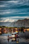 Dal Lake, Srinagar, India.jpg